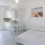 ARTEMIS FLORA Rooms To Let a Naxos