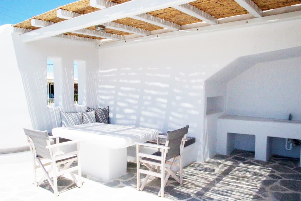 SEASIDE PLOE'S HOUSE Appartamenti a Naxos