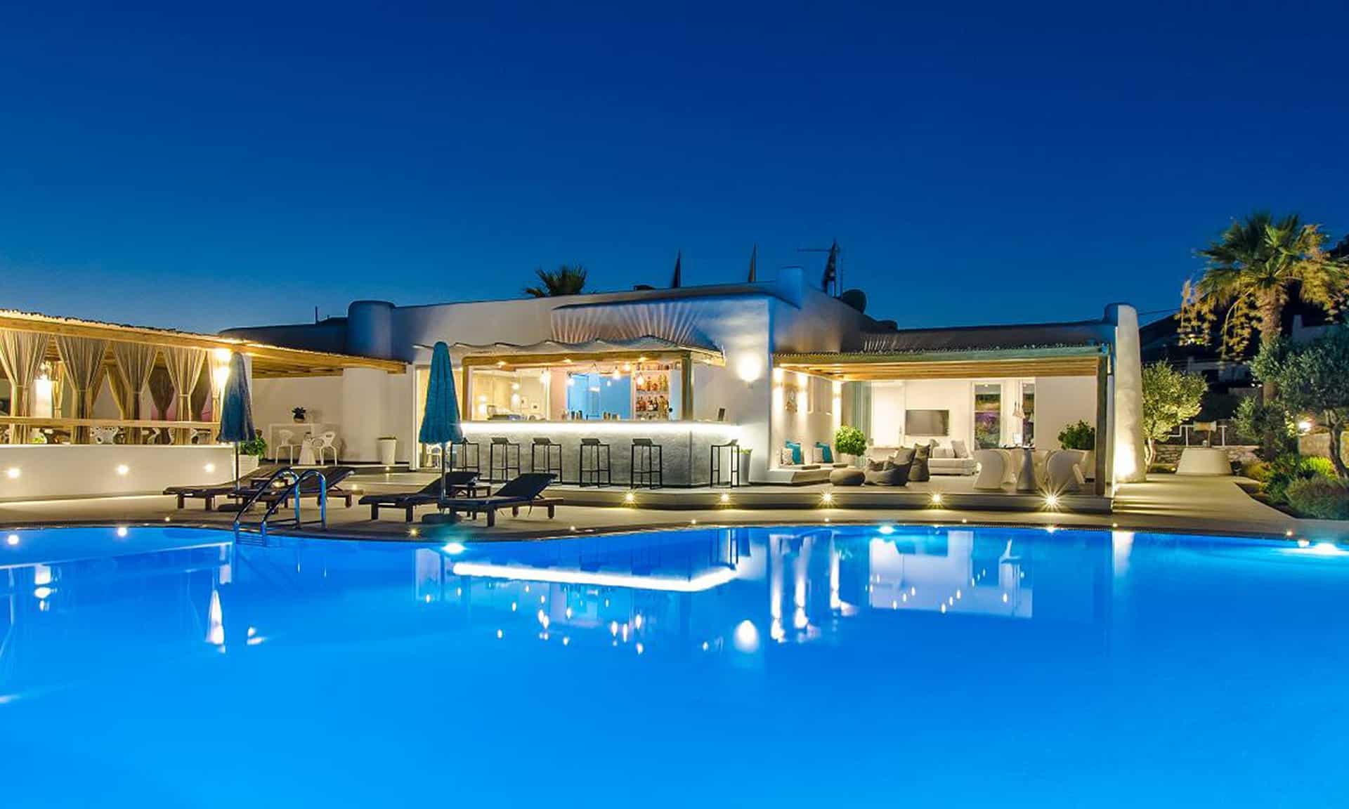 NAXOS-SLIDER-Hotels