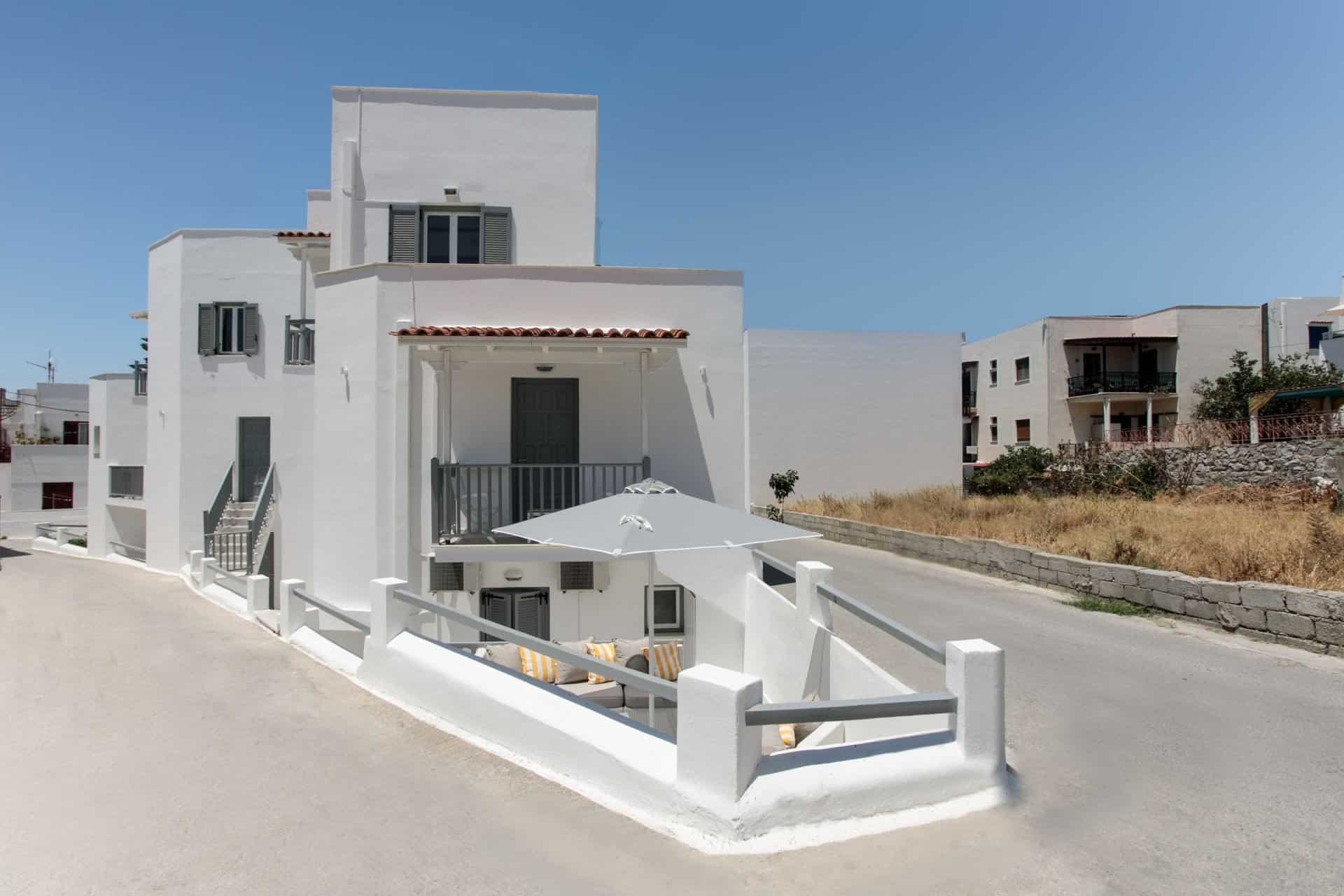 IPPOKAMPOS APARTMENTS Outside
