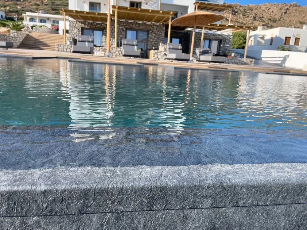 LATRAMYS SUITES a Naxos