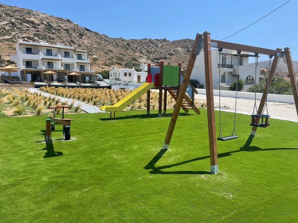 LATRAMYS SUITES a Naxos