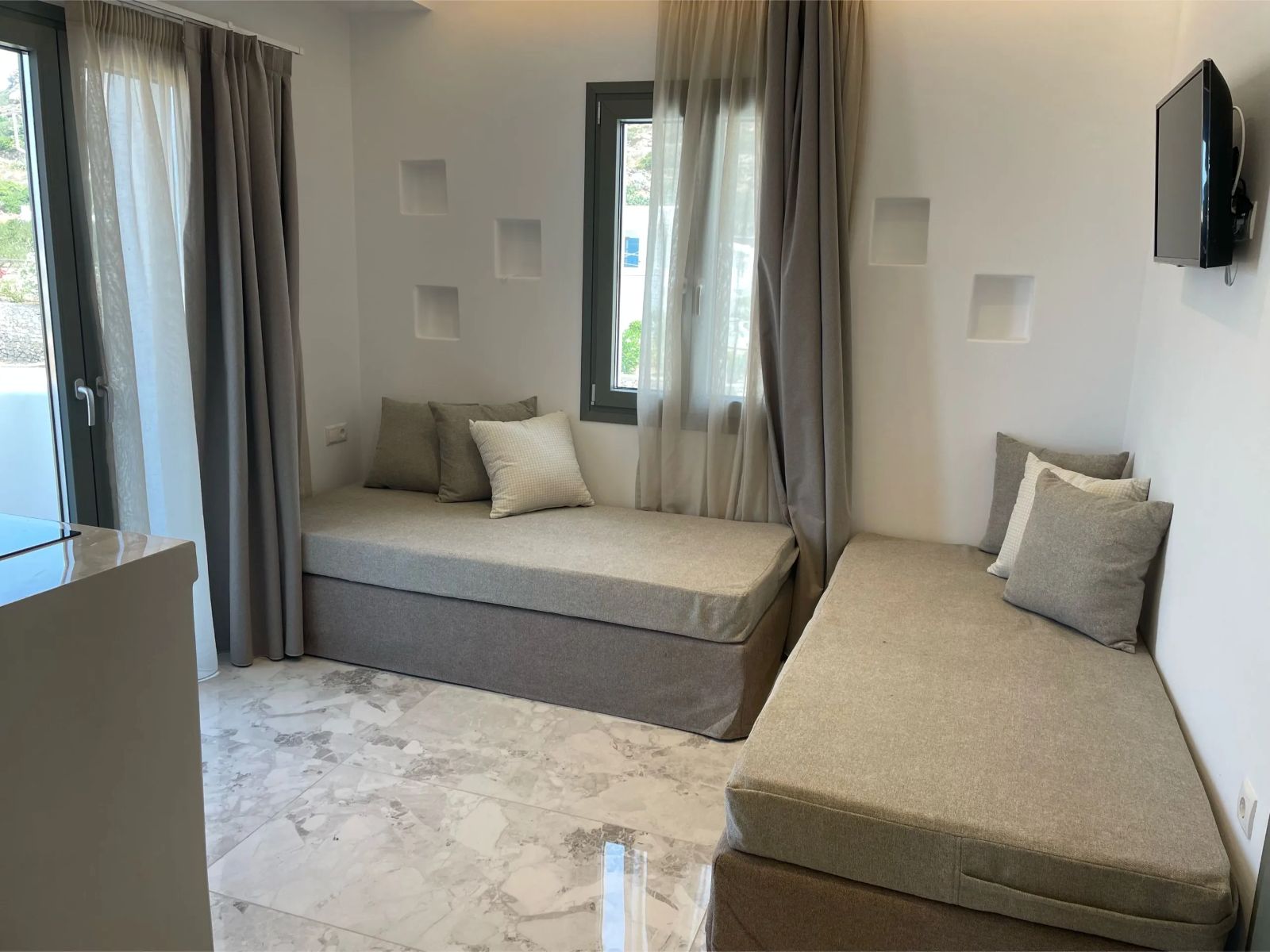 LATRAMYS SUITES a Naxos